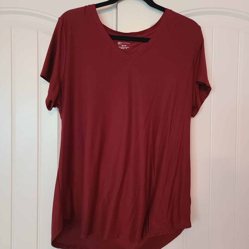 NoBo Women's Short Sleeve V-Neck Top - Deep Red
